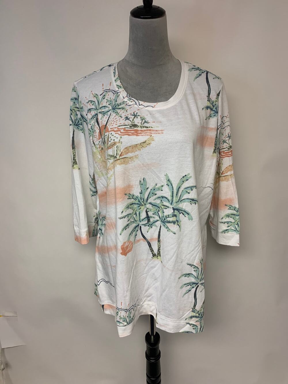 Weekends By Chicos Tunic Sweatshirt Top Watercolor Tropical Print Womens SZ 3/XL